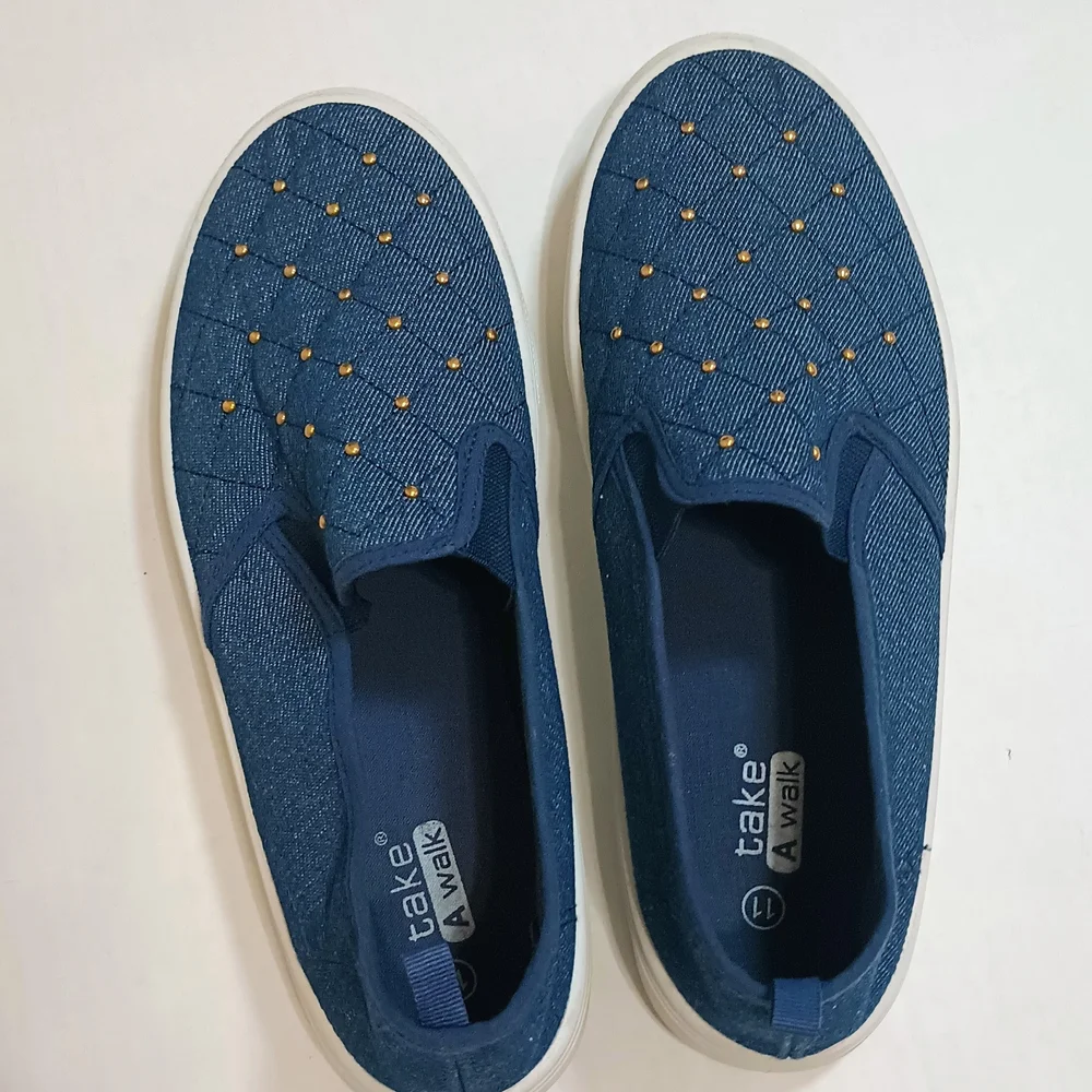 Taken A Walk Women's Blue Studded Slip-On Flats✨